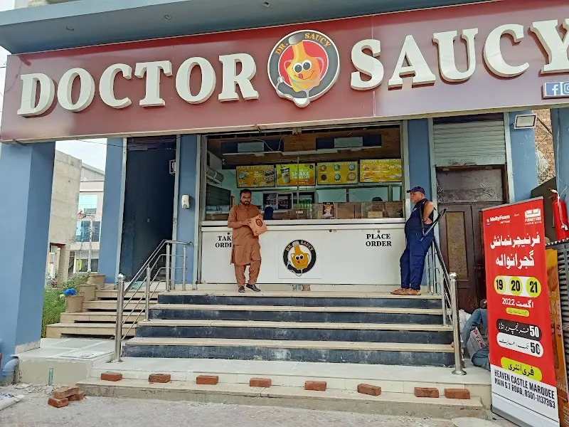 Doctor Saucy, Sundae Restaurant in گوجرانوالہ