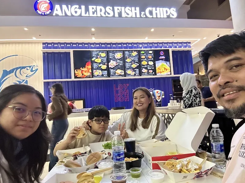 ANGLERS FISH & CHIPS, Angler Fish Restaurant in Dubai
