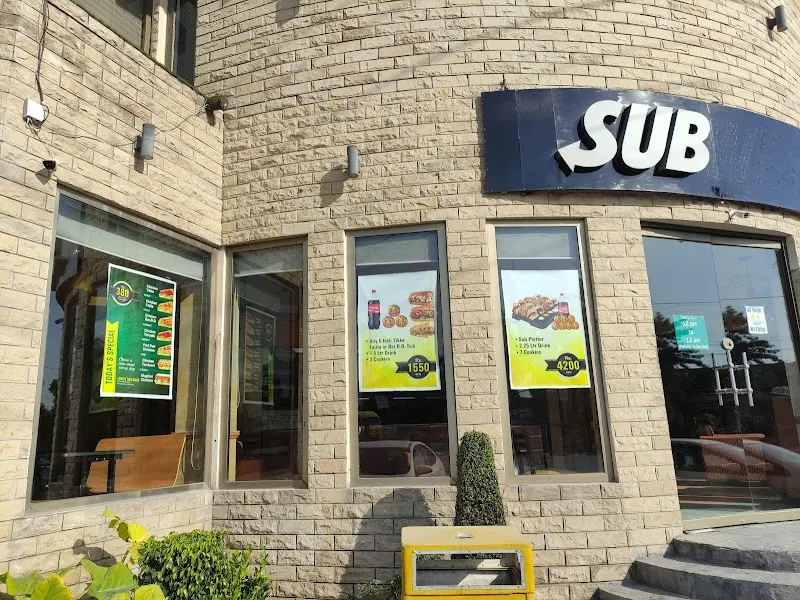 Asian Cuisine, Chilean Restaurant in Jhelum