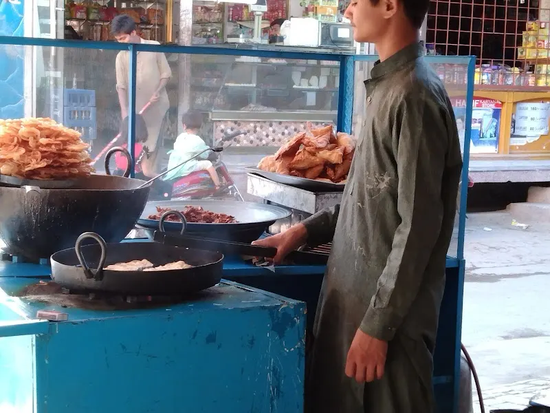 Ghosia Bakers And Sweets, Souvenir Store in Burewala