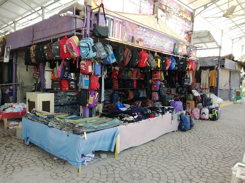 Model Bazaar Lodhran, Shopping Mall in Lodhrān