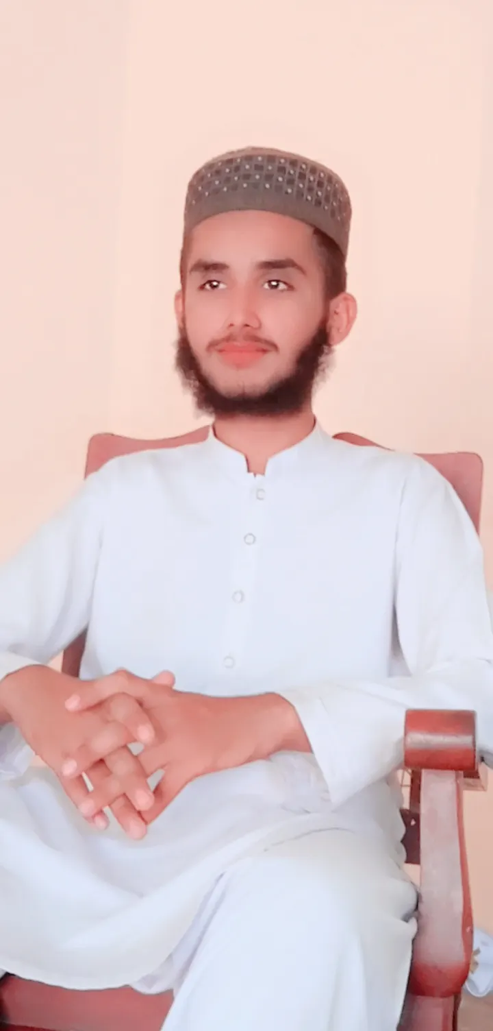 Aroosa Beauty Parlour, Hair Extension Technician in Jhang