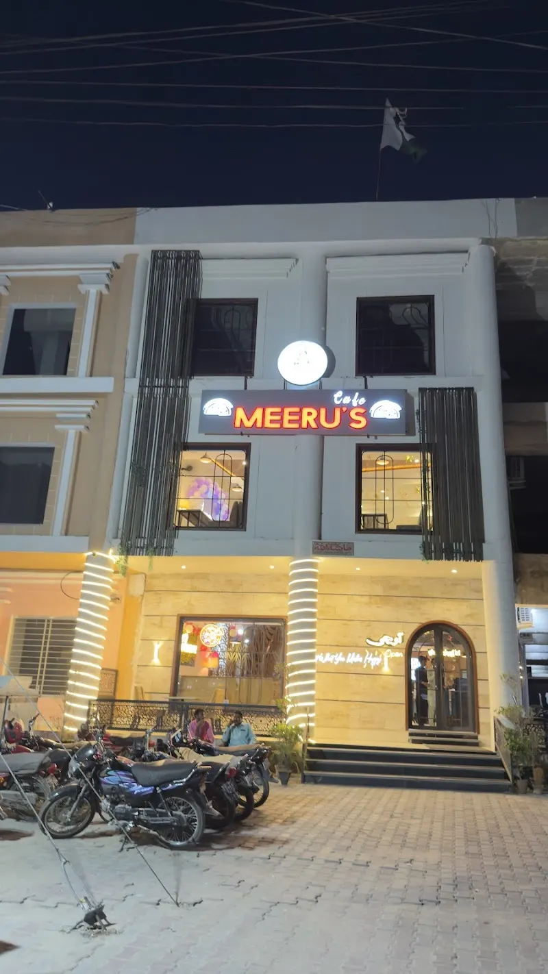 Meeru's Cafe, Alsace Restaurant in Lodhrān