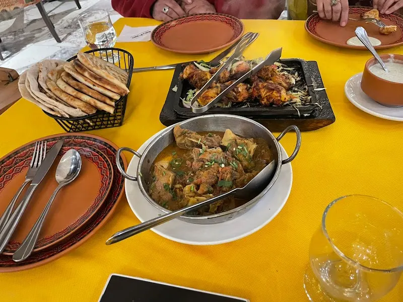 Salt'n Pepper Village, Sundae Restaurant in Ghakhar