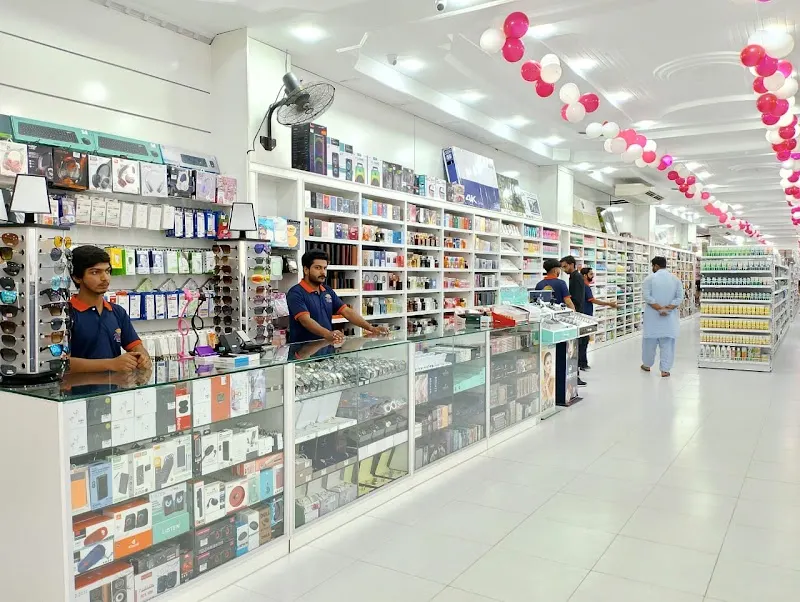 Risen - Kamoki, Industrial Supermarket in Kāmoke
