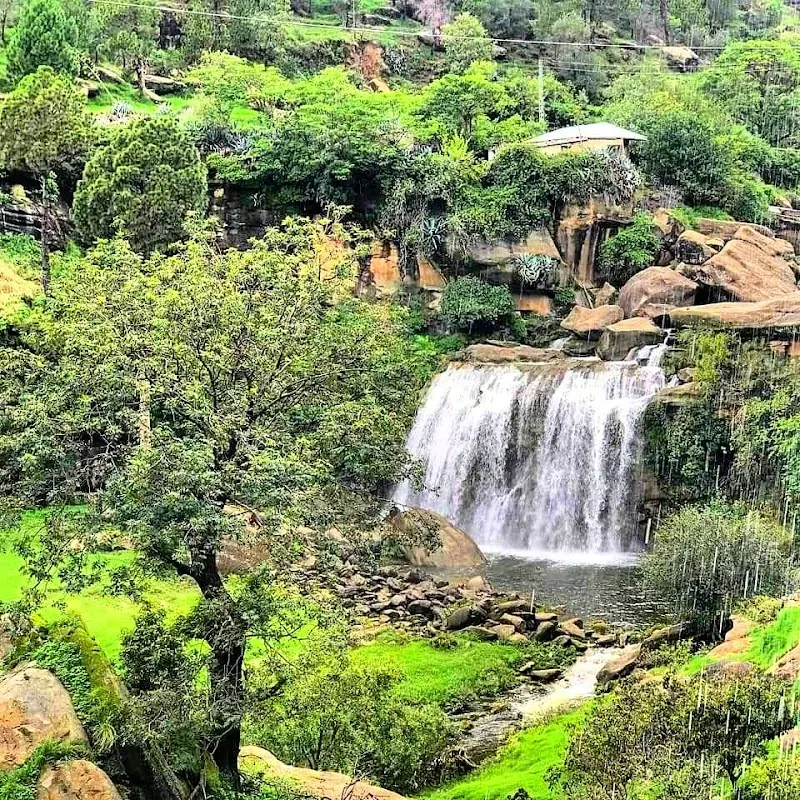 Noorabad Waterfall, Hiking Club in Narar