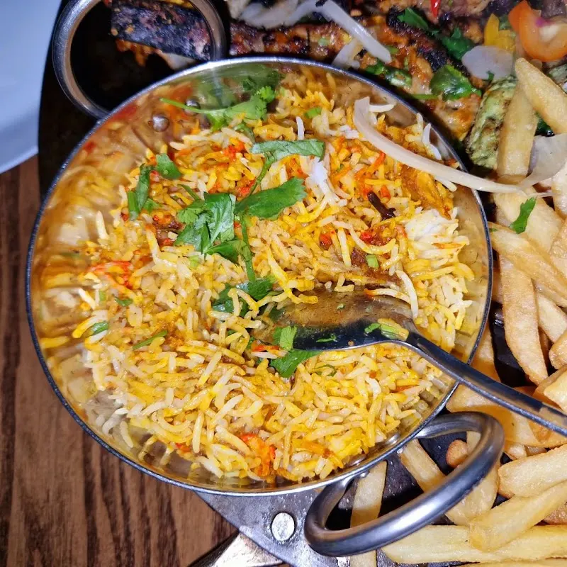 Bell N Tell بیل اینڈ ٹیل, Tibetan Restaurant in Multan