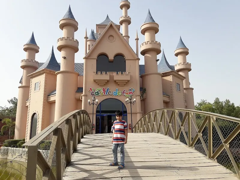 SS World Family Park - Model Town, Bahawalpur, Summer Toboggan Run in Bahawalpur