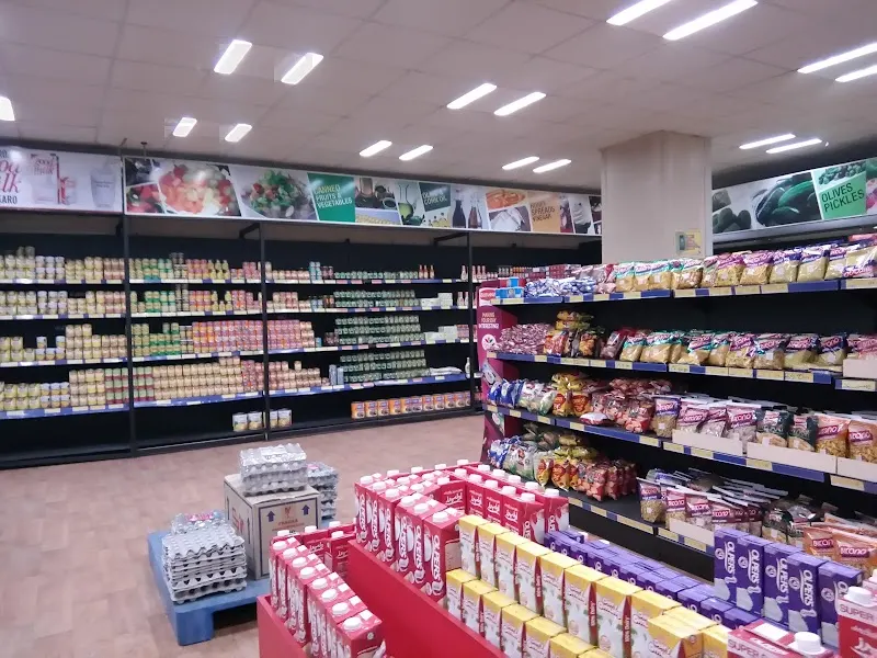 METRO Faisalabad Store, Shop Supermarket Furniture Store in Faisalabad