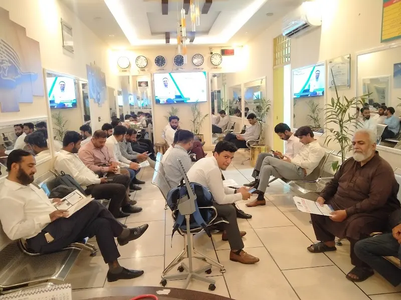Medline Clinic | Dr. Fowad Shahzad MD (USA) | Best Diabetes and Thyroid Specialist