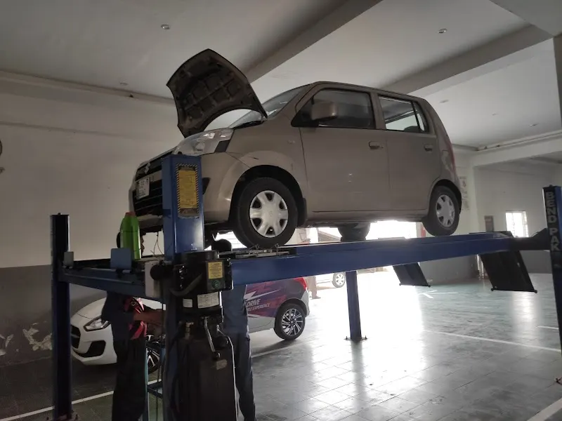 Suzuki Toba Tek Singh Motors, Car dealer in Chak 295 Gb