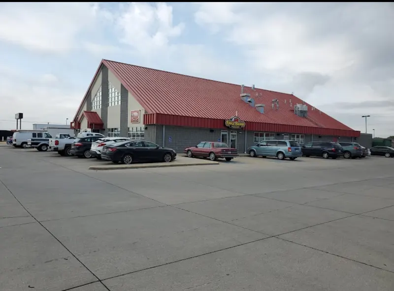 Sapp Bros. Travel Center, Truck Stop in Columbus