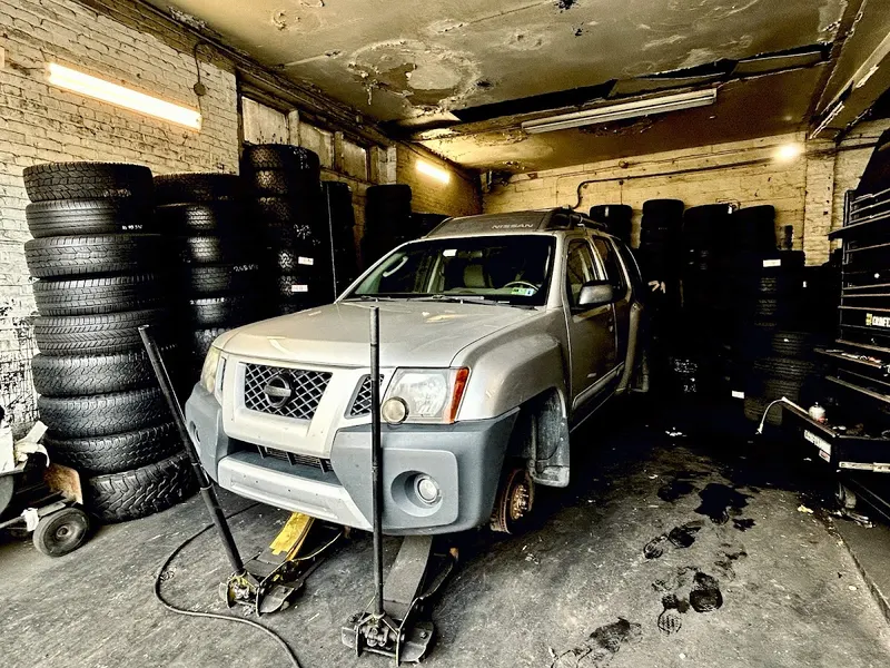 VAC TIRES & MOBILE SERVICES, tire shop in Washington