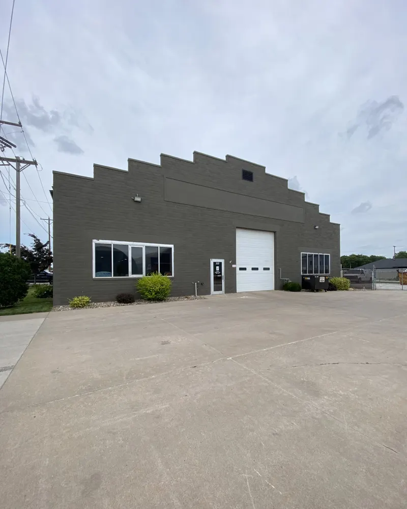Jackson Glass LLC