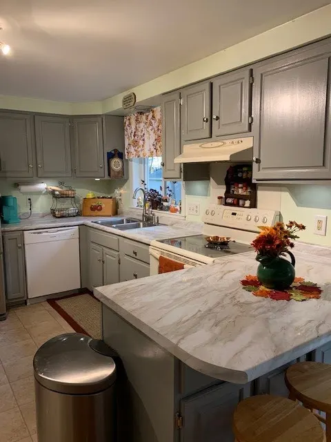 Shad's Custom Countertops, Inc., Countertop Contractor in Windham