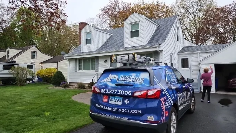 LA ROOFING LLC
