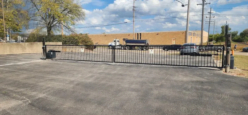Illinois Gate Solutions, Fence Contractor in South Elgin