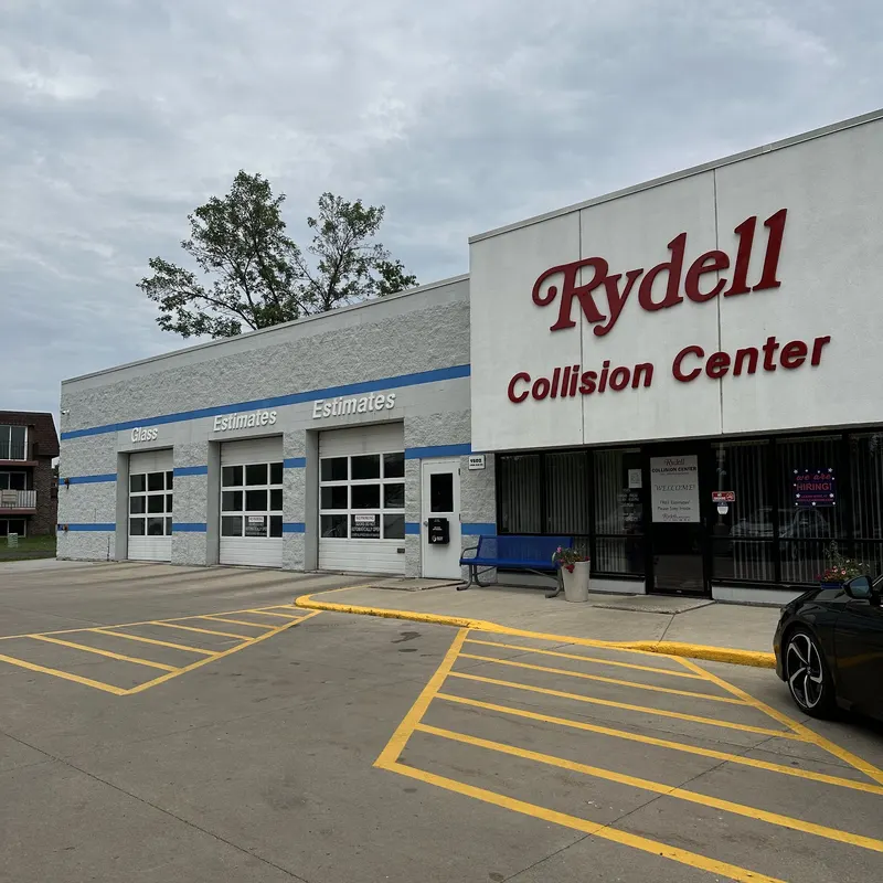 Rydell Auto Body and Glass, Auto Body Shop in Grand Forks