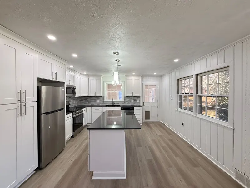 APlus Cabinet and Stone, Kitchen Remodeler in Winston-Salem