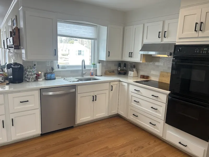 Kitchen Cabinet Resurfacing, Kitchen Remodeler in Bridgeport