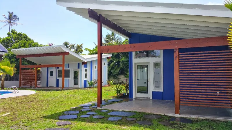 Bernardo's Painting, Painter in Mililani