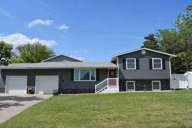 ABC Seamless Siding of Hays, Kansas, Siding Contractor in Hays