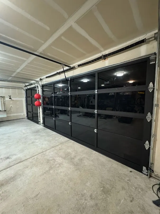 Zip garage door and gate repair, Garage Door Repair in Renton
