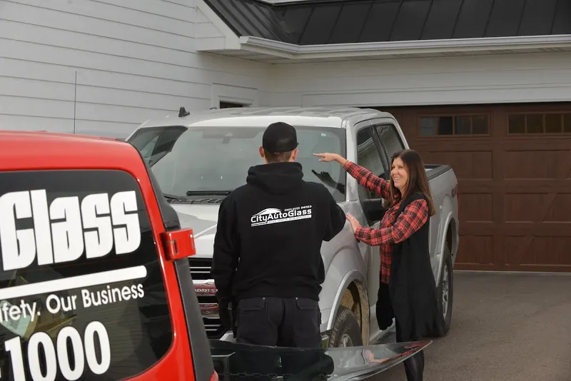 City Auto Glass (inside BINGS Window Tinting), Auto Glass Shop in Minneapolis