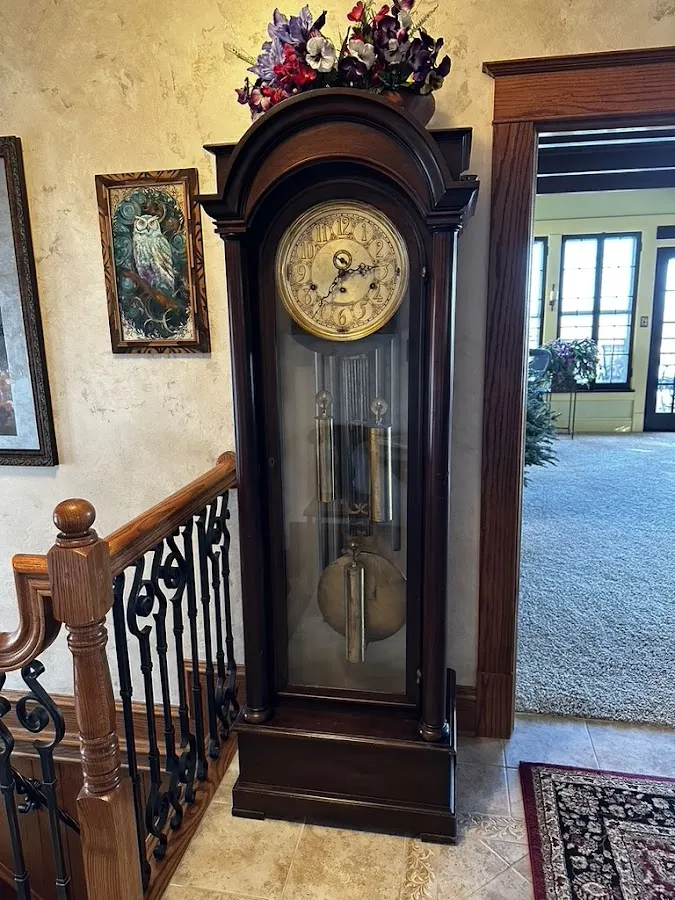 American & International Clock & Watch Repair, Clock Repair Service in Manchester