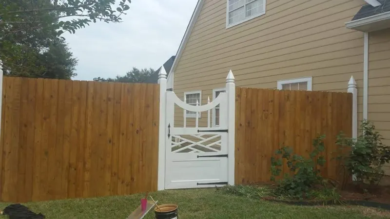 JnJ Fencing LLC, Fence Contractor in Minden