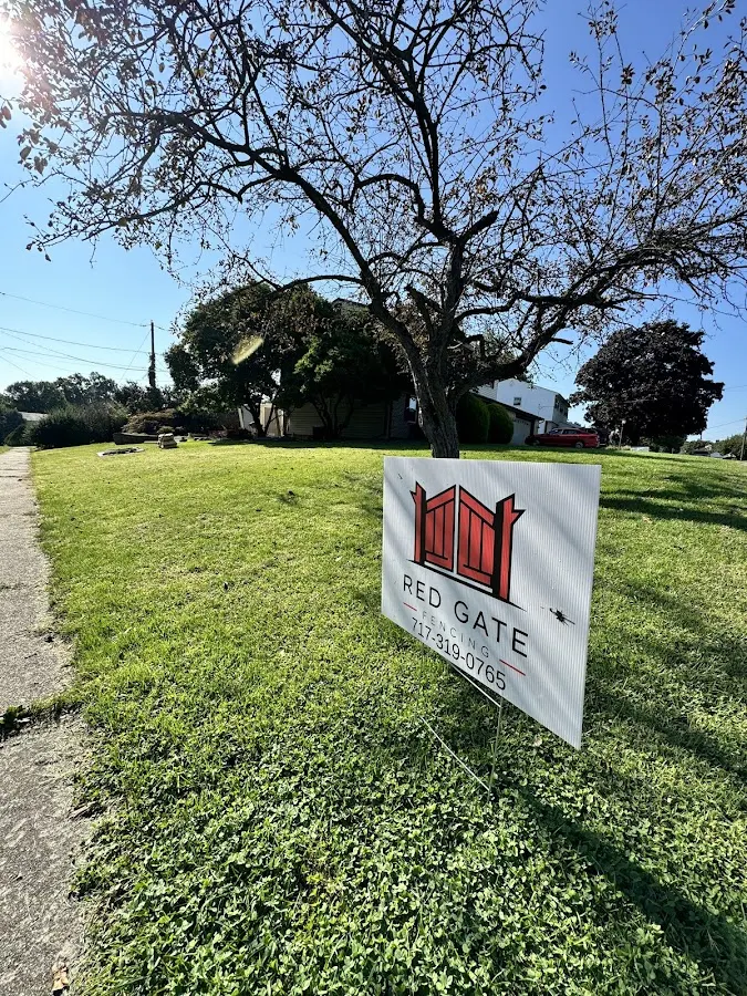 Red Gate Fencing, Fence Contractor in Camp Hill