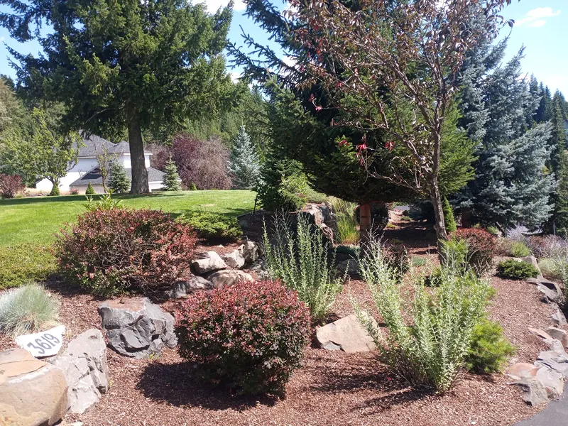 Yard King, Landscaper in Post Falls