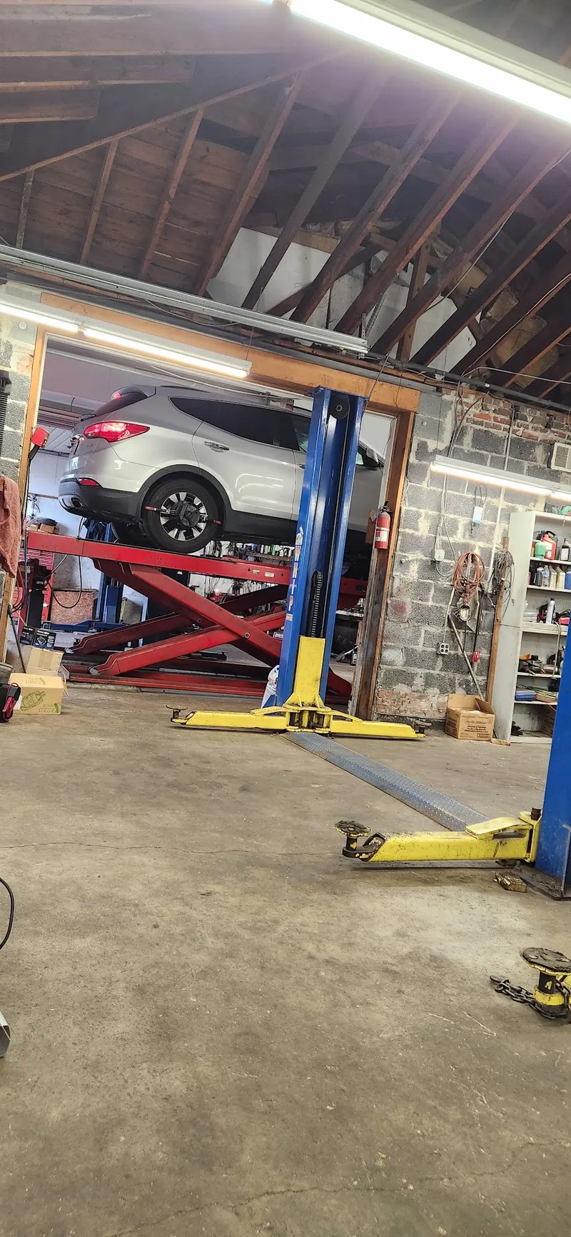 Crossroad Auto Repair, Auto Repair in Hyattsville