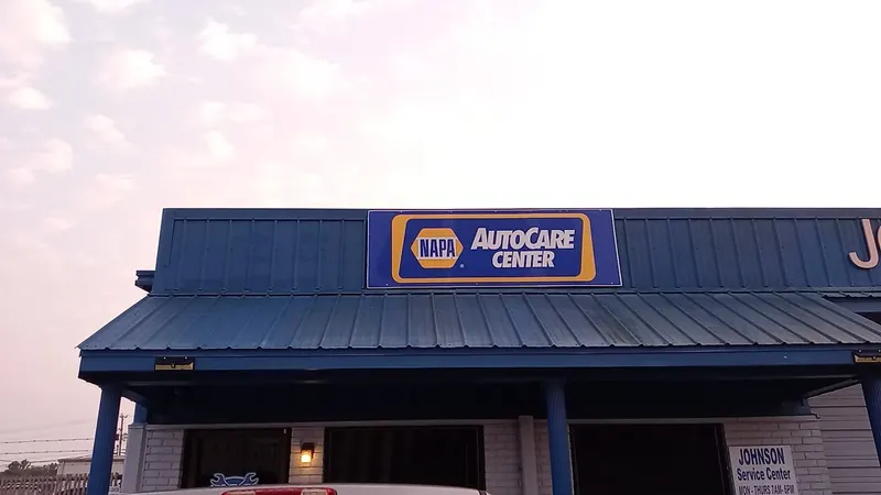 Johnson Service Center, Auto Repair in Tupelo