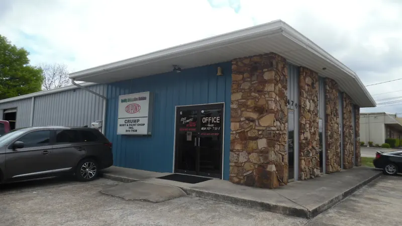Crump Body & Paint Inc, Auto Body Shop in Tupelo