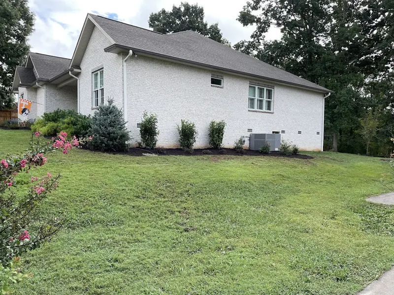 Chandler Landscaping LLC, Landscaper in Knoxville