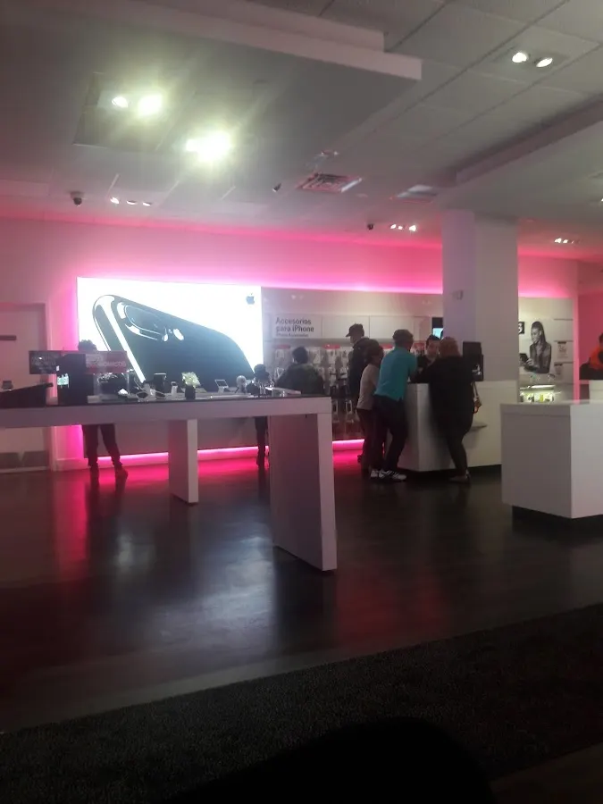 Metro by T-Mobile, Mobile Phone Repair in Puyallup