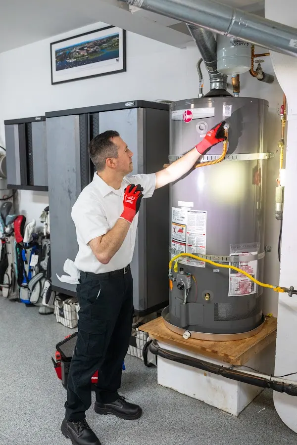 Bee's Plumbing and Heating, plumber in Seattle