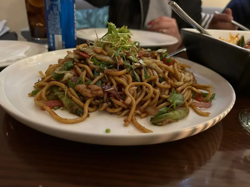 Fuchsia Kitchen, Asian Restaurant in Lahore