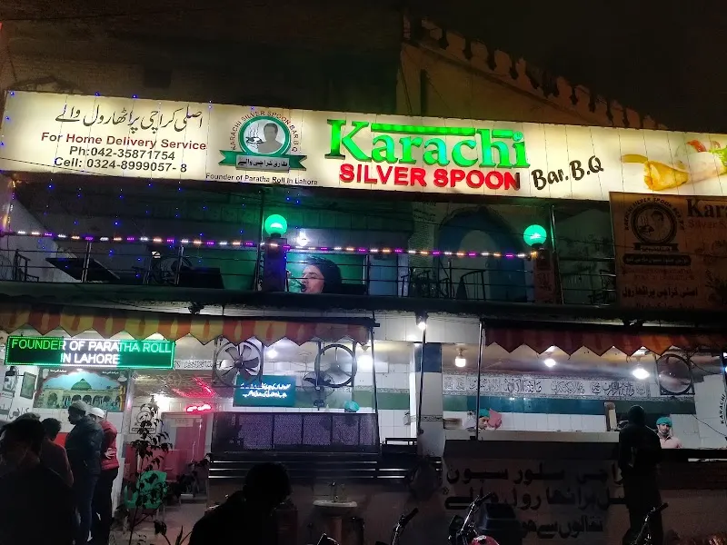 Karachi Silver Spoon Liberty Market Lahore, Frituur in Lahore