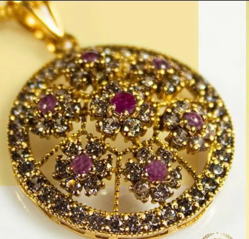 MADNI JEWELLERS, Diamond Dealer in Gujrat