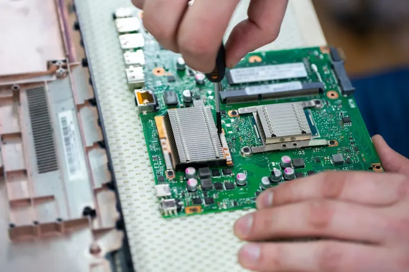 US Wireless Repair - iPhone/Samsung Galaxy Screen Repair/iPad/MacBook Repair - Play Station HDMI - Computer Repair Shop, Mobile Phone Repair in Baltimore
