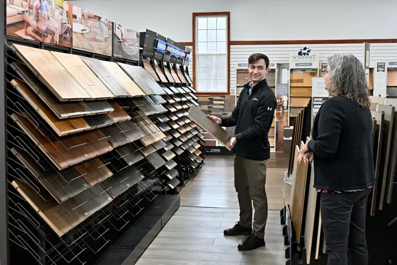 Honest Fred's Flooring, Flooring Contractor in Parkersburg