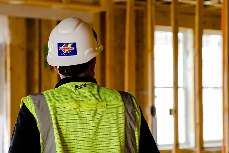 Current Electric, Electrician in Wauwatosa