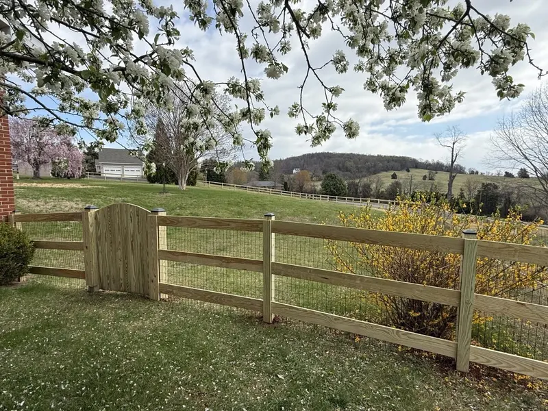 Lotsa Fence Options, Fence Contractor in Lorton