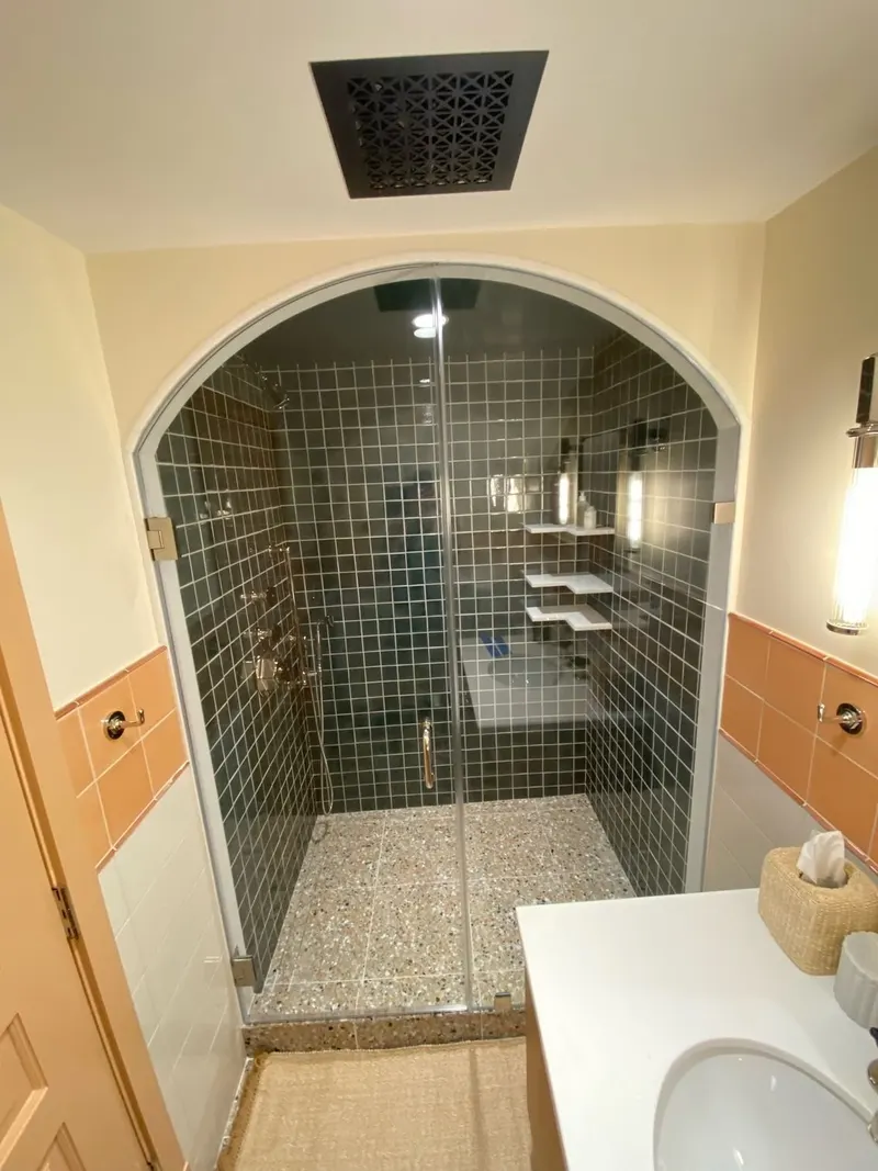 Chevy Chase Glass CO Inc
