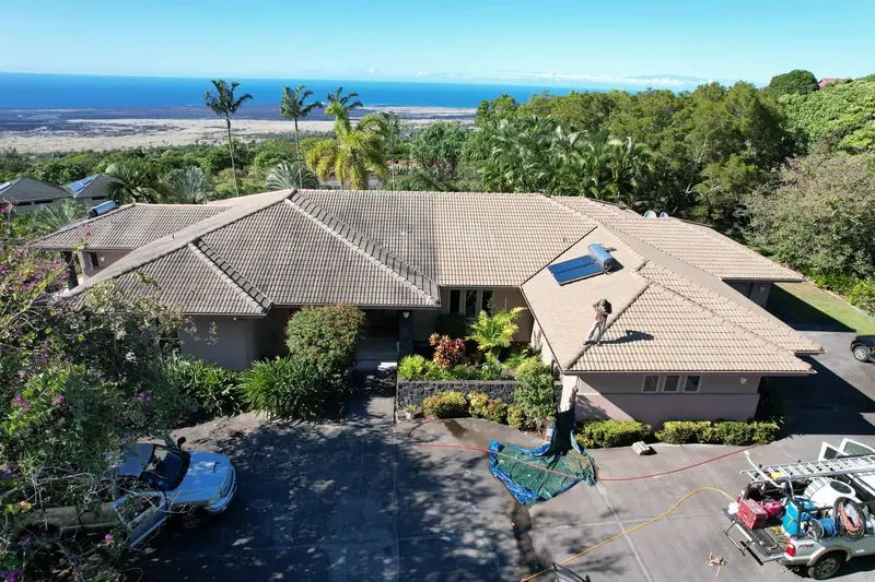 Roof-Brite Hawaii LLC, Pressure Washing Service in 75-800 Hiona St C