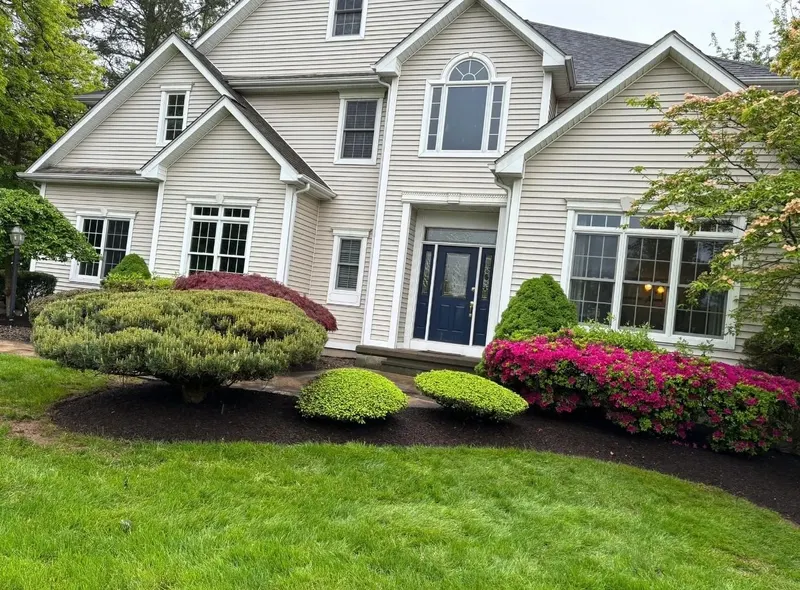 J and H Landscaping CT, Landscaper in Wallingford