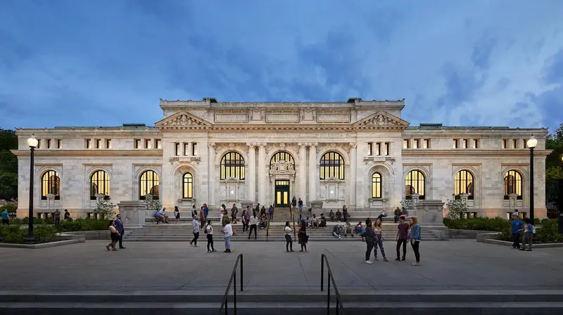 Apple Carnegie Library, Electronics Repair Shop in Washington
