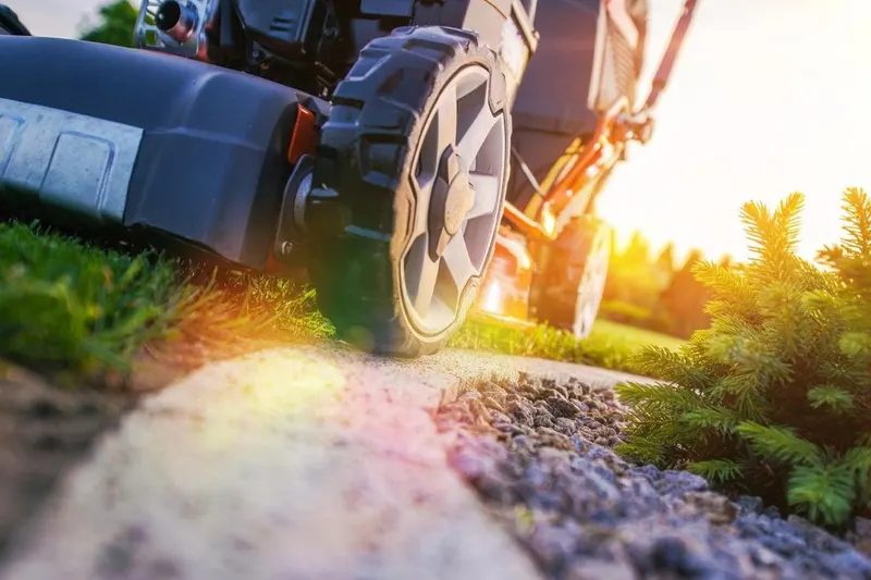 Deaver Lawn Care, Lawn Care Service in Ardmore